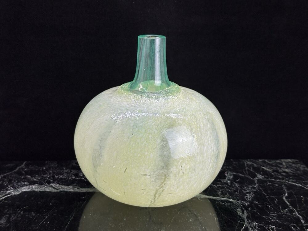 Rare Kosta Boda Yellow Green Gunnel Sahlin Art Glass Vase by Gunnel Sahlin 7 in